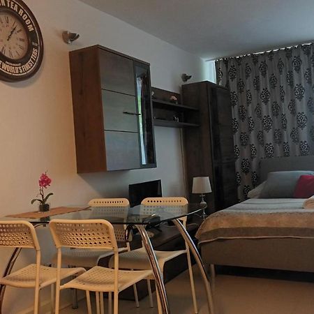 Cherry Apartament W Scislym Centrum Varsovia Exterior foto