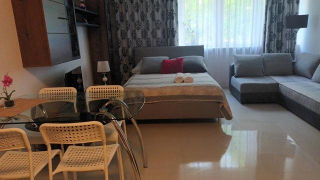 Cherry Apartament W Scislym Centrum Varsovia Exterior foto