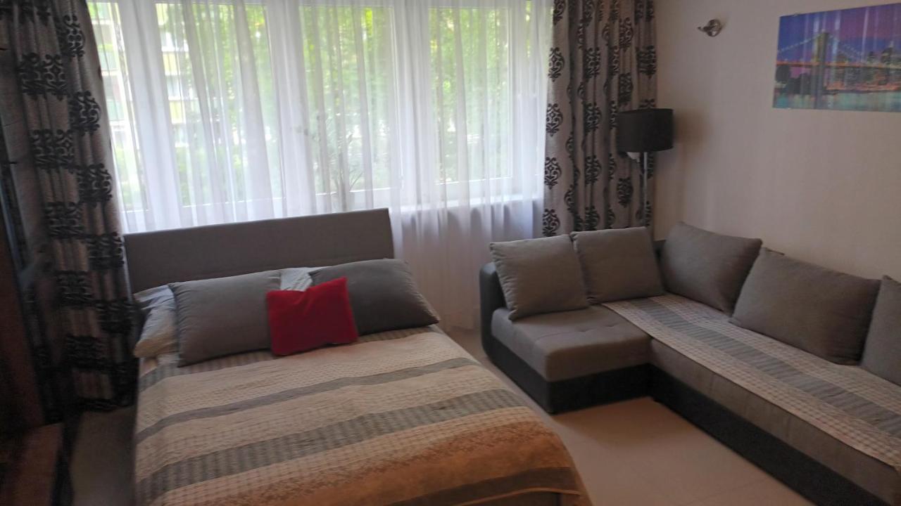 Cherry Apartament W Scislym Centrum Varsovia Exterior foto