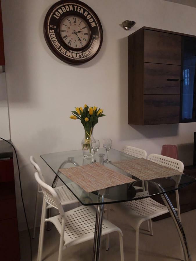 Cherry Apartament W Scislym Centrum Varsovia Exterior foto